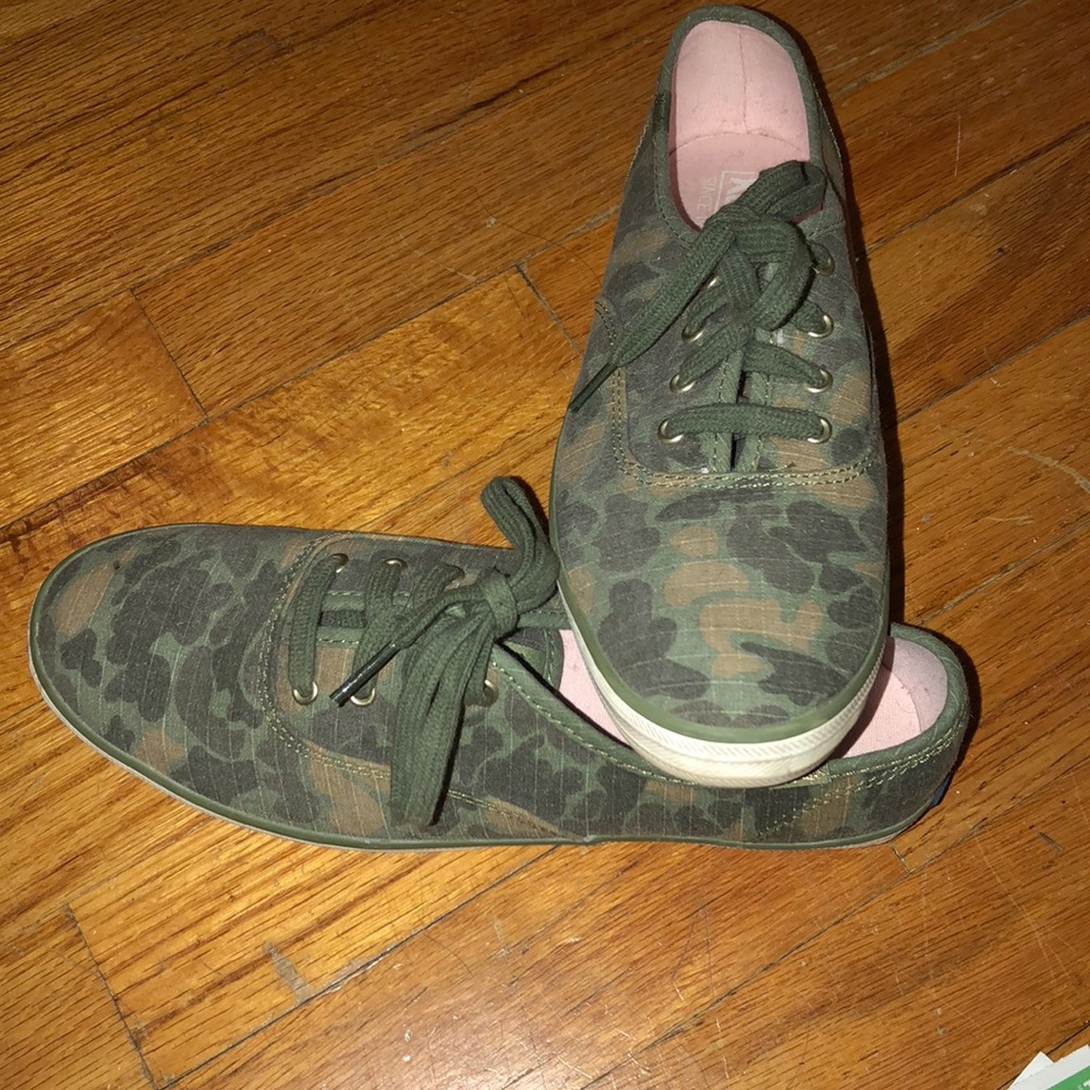 Classic Keds Sneakers in Camo 👟